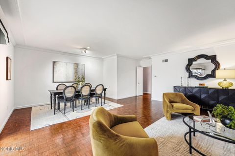 Tiny photo for 4025 Sherwood Forest Manor Road #Apt 4, Toledo, OH 43623 (MLS # 10007179)