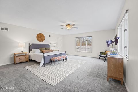 Tiny photo for 4025 Sherwood Forest Manor Road #Apt 4, Toledo, OH 43623 (MLS # 10007179)