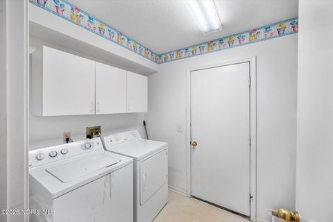 Tiny photo for 6753 Carrie Pine Lane, Toledo, OH 43617 (MLS # 10004070)