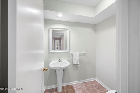 Tiny photo for 6753 Carrie Pine Lane, Toledo, OH 43617 (MLS # 10004070)