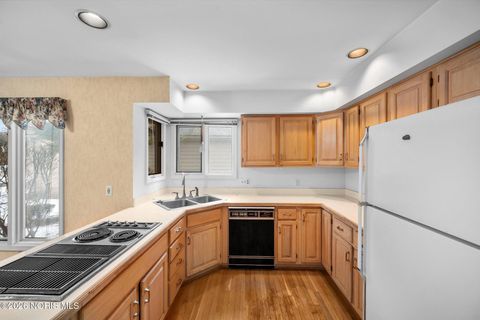 Tiny photo for 6753 Carrie Pine Lane, Toledo, OH 43617 (MLS # 10004070)