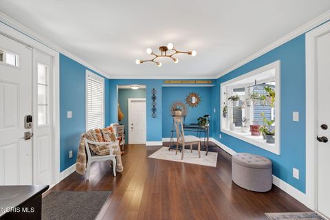 Tiny photo for 626 Corey Street, Maumee, OH 43537 (MLS # 10004570)