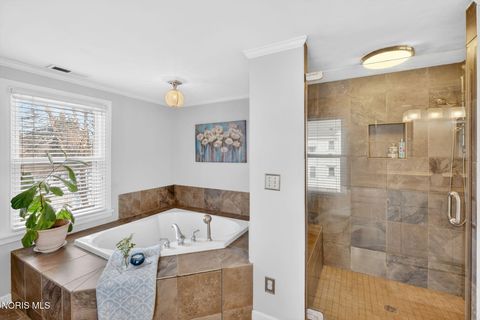 Tiny photo for 626 Corey Street, Maumee, OH 43537 (MLS # 10004570)