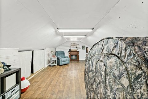 Tiny photo for 626 Corey Street, Maumee, OH 43537 (MLS # 10004570)