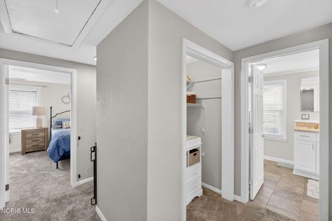 Tiny photo for 626 Corey Street, Maumee, OH 43537 (MLS # 10004570)