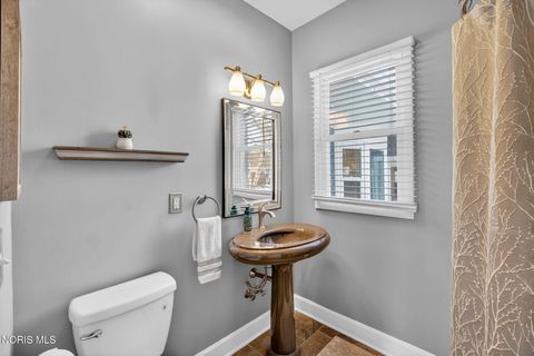 Tiny photo for 626 Corey Street, Maumee, OH 43537 (MLS # 10004570)