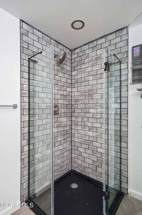 Tiny photo for 815 Woodsdale Avenue, Toledo, OH 43609 (MLS # 10011774)