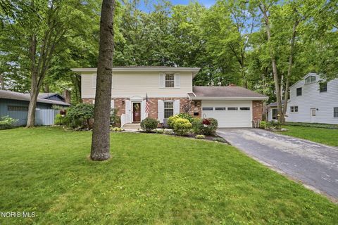Homes For Sale - 609 Sutton Place<br/> Findlay, OH 45840