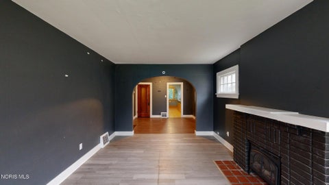 Tiny photo for 3317 Northwood Avenue, Toledo, OH 43606 (MLS # 10013565)