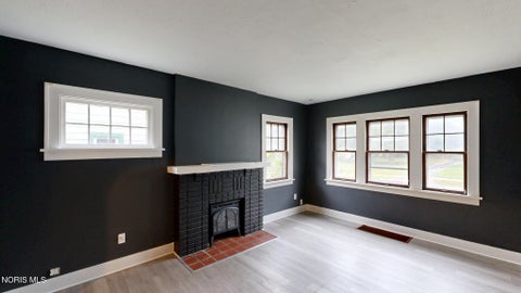 Tiny photo for 3317 Northwood Avenue, Toledo, OH 43606 (MLS # 10013565)