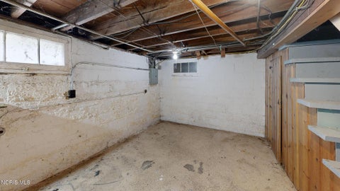 Tiny photo for 3317 Northwood Avenue, Toledo, OH 43606 (MLS # 10013565)