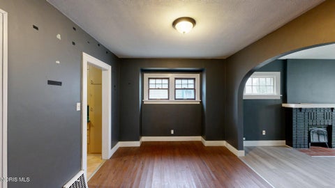 Tiny photo for 3317 Northwood Avenue, Toledo, OH 43606 (MLS # 10013565)