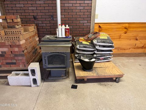 Tiny photo for 26810 Woodland Court, Millbury, OH 43447 (MLS # 10005409)