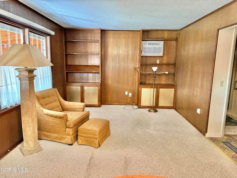 Tiny photo for 26810 Woodland Court, Millbury, OH 43447 (MLS # 10005409)