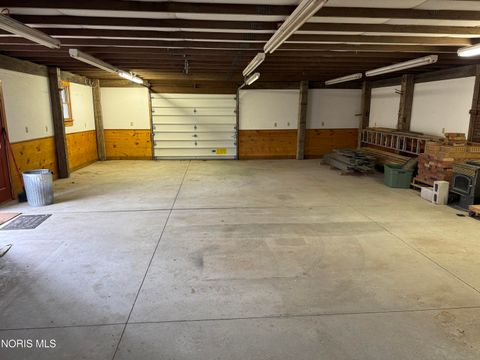 Tiny photo for 26810 Woodland Court, Millbury, OH 43447 (MLS # 10005409)