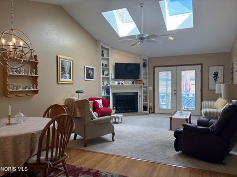Tiny photo for 23 Exeter Road, Perrysburg, OH 43551 (MLS # 10010196)