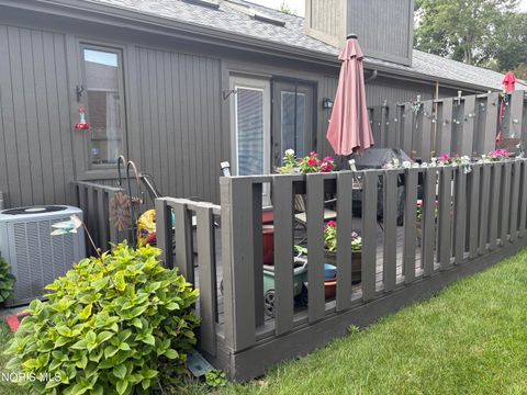 Tiny photo for 23 Exeter Road, Perrysburg, OH 43551 (MLS # 10010196)