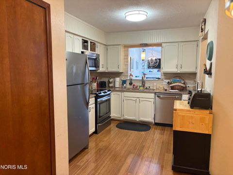 Tiny photo for 23 Exeter Road, Perrysburg, OH 43551 (MLS # 10010196)