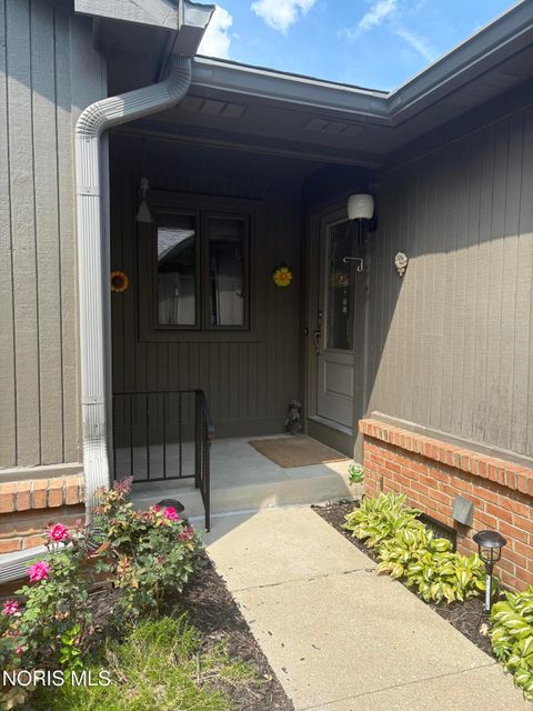 Tiny photo for 23 Exeter Road, Perrysburg, OH 43551 (MLS # 10010196)