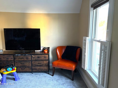 Tiny photo for 139 Bergin Street, Rossford, OH 43460 (MLS # 10009020)