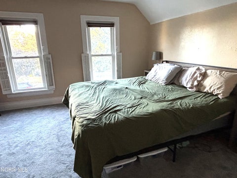 Tiny photo for 139 Bergin Street, Rossford, OH 43460 (MLS # 10009020)