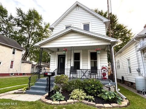 Tiny photo for 139 Bergin Street, Rossford, OH 43460 (MLS # 10009020)