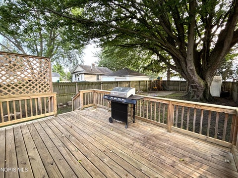Tiny photo for 139 Bergin Street, Rossford, OH 43460 (MLS # 10009020)