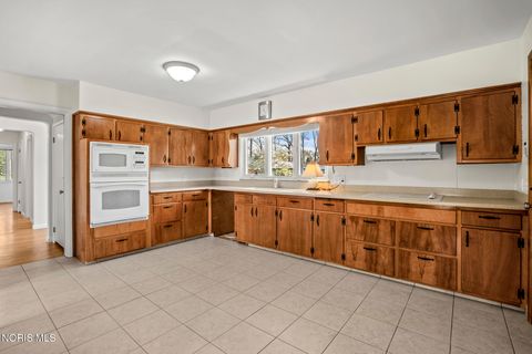 Tiny photo for 2356 Townley Road, Toledo, OH 43614 (MLS # 10006929)