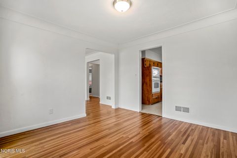Tiny photo for 2356 Townley Road, Toledo, OH 43614 (MLS # 10006929)