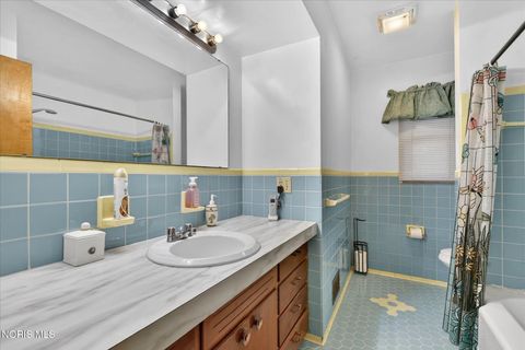 Tiny photo for 3555 Victory Avenue, Toledo, OH 43607 (MLS # 10007995)