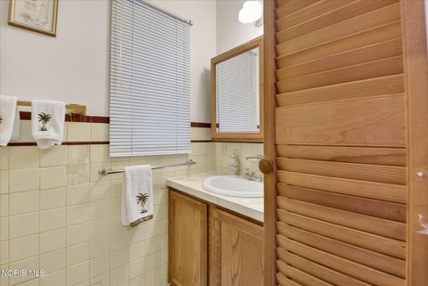 Tiny photo for 3555 Victory Avenue, Toledo, OH 43607 (MLS # 10007995)
