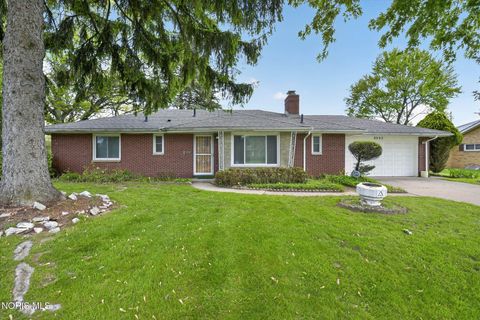 Tiny photo for 3555 Victory Avenue, Toledo, OH 43607 (MLS # 10007995)