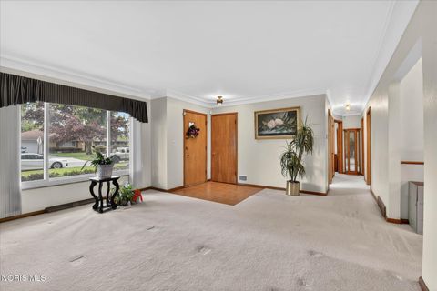 Tiny photo for 3555 Victory Avenue, Toledo, OH 43607 (MLS # 10007995)