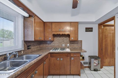 Tiny photo for 3555 Victory Avenue, Toledo, OH 43607 (MLS # 10007995)