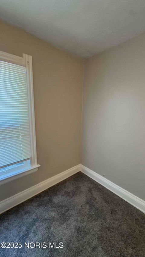 Tiny photo for 121 Machen Street, Toledo, OH 43620 (MLS # 10000795)