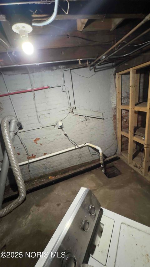 Tiny photo for 121 Machen Street, Toledo, OH 43620 (MLS # 10000795)