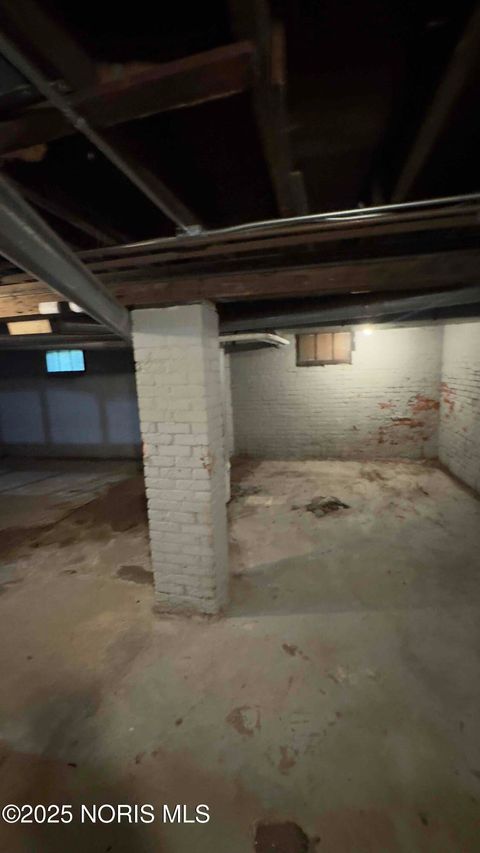 Tiny photo for 121 Machen Street, Toledo, OH 43620 (MLS # 10000795)