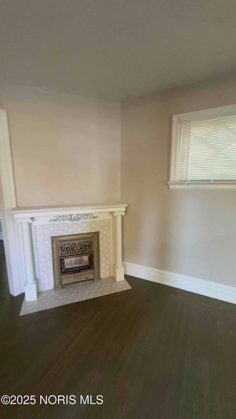 Tiny photo for 121 Machen Street, Toledo, OH 43620 (MLS # 10000795)