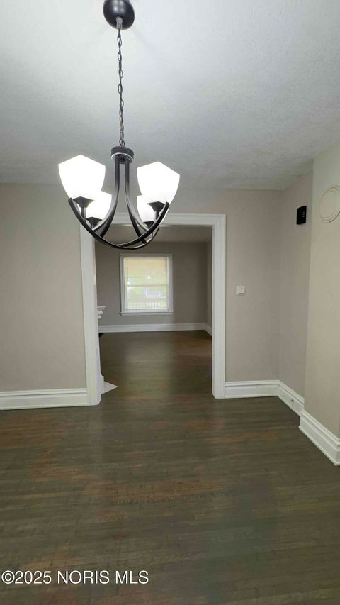 Tiny photo for 121 Machen Street, Toledo, OH 43620 (MLS # 10000795)