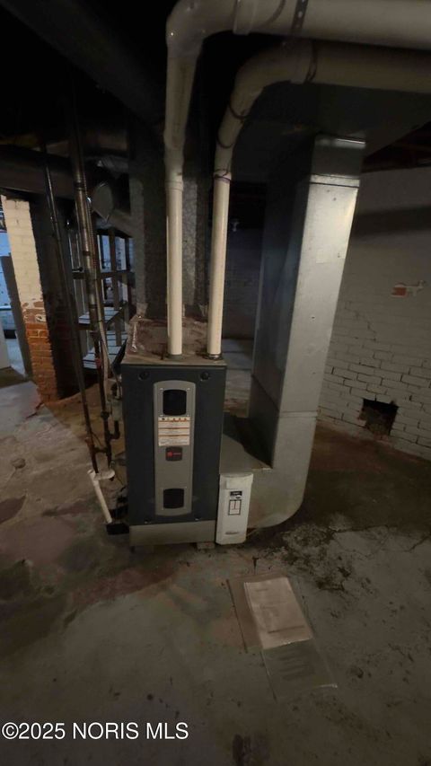 Tiny photo for 121 Machen Street, Toledo, OH 43620 (MLS # 10000795)