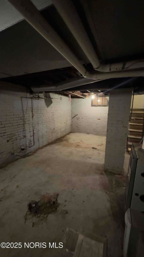 Tiny photo for 121 Machen Street, Toledo, OH 43620 (MLS # 10000795)