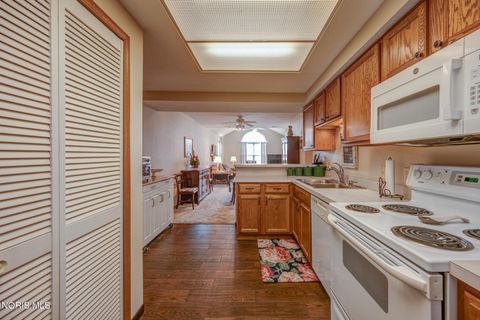 Tiny photo for 3520 Bayberry Place, Oregon, OH 43616 (MLS # 10005883)