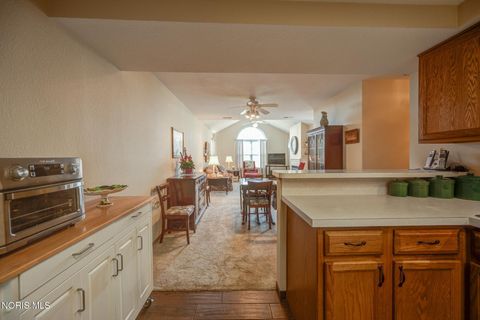 Tiny photo for 3520 Bayberry Place, Oregon, OH 43616 (MLS # 10005883)