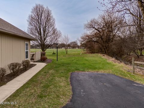 Tiny photo for 3520 Bayberry Place, Oregon, OH 43616 (MLS # 10005883)