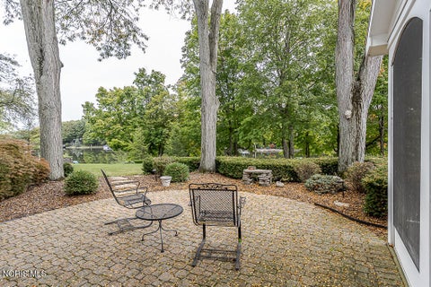 Tiny photo for 60 Back Bay Road, Bowling Green, OH 43402 (MLS # 10014295)