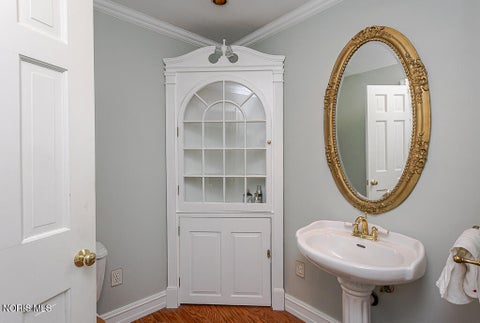 Tiny photo for 60 Back Bay Road, Bowling Green, OH 43402 (MLS # 10014295)