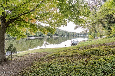 Tiny photo for 60 Back Bay Road, Bowling Green, OH 43402 (MLS # 10014295)