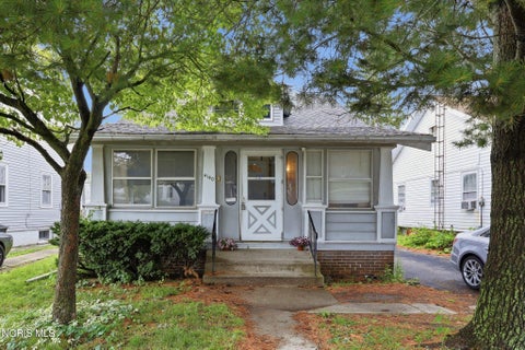 Homes For Sale - 4140 Parrakeet Avenue<br/> Toledo, OH 43612