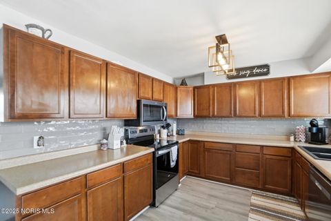 Tiny photo for 6908 Township Road 212, Findlay, OH 45840 (MLS # 10001962)