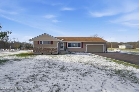 Photo of 6908 Township Road 212, Findlay, OH 45840 (MLS # 10001962)